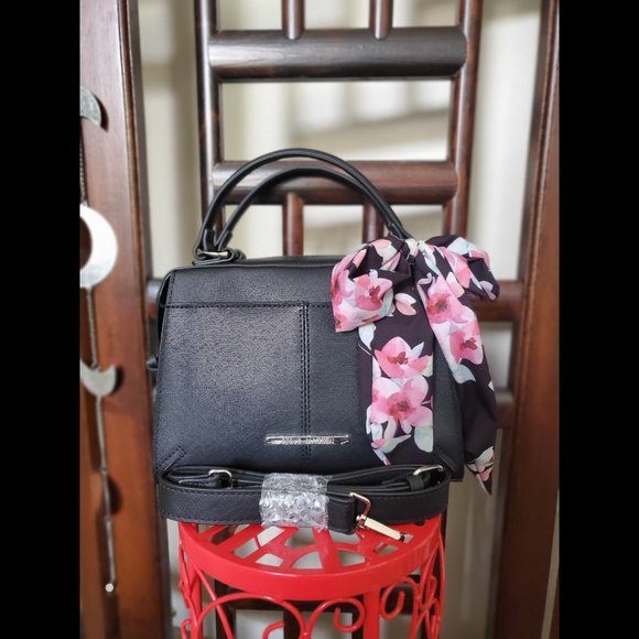 NWOT Steve Madden Handbag with Decorative Ribbon - Picture 11 of 11